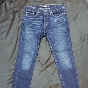 Hollister 31x32 worn once